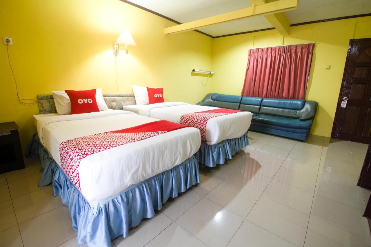 Oyo 3104 Wisata Hotel Ambon Exterior photo