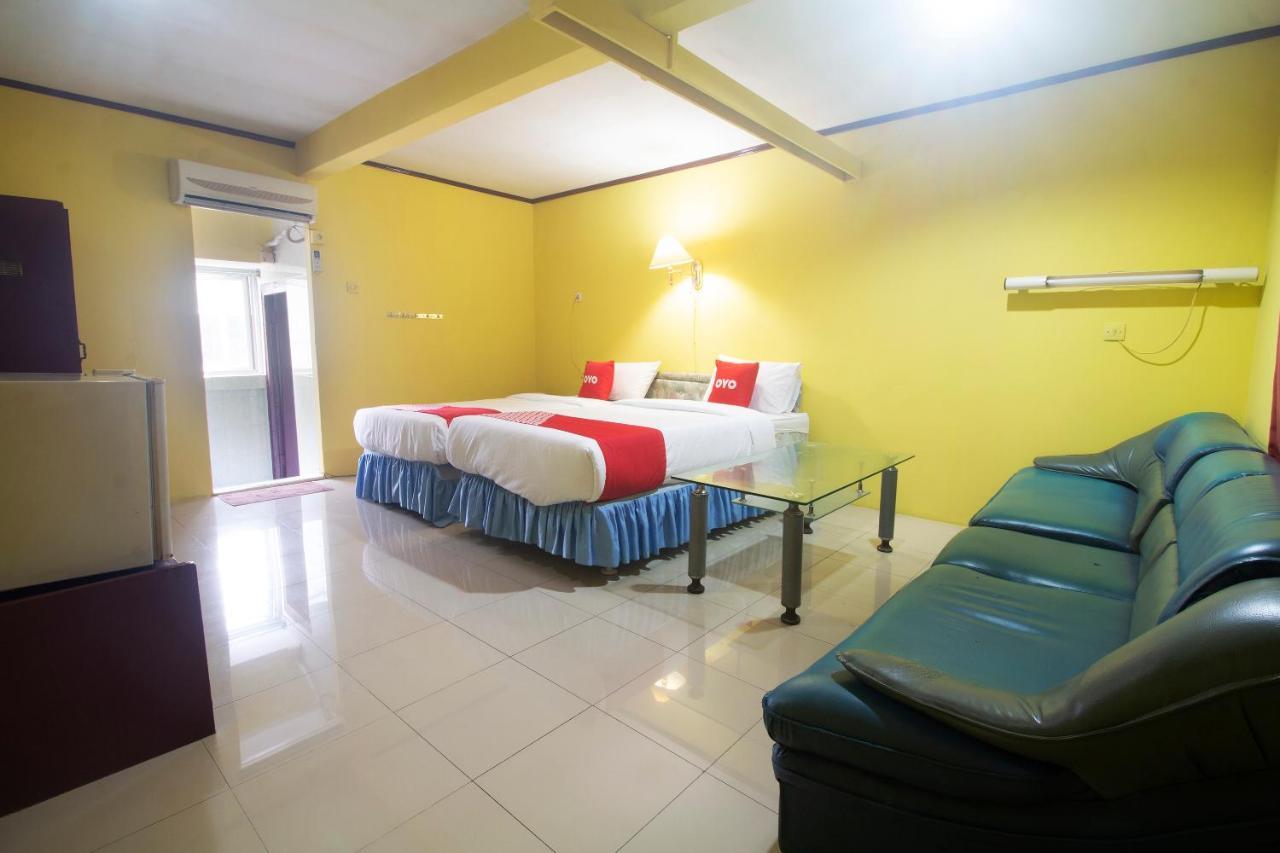 Oyo 3104 Wisata Hotel Ambon Exterior photo